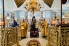 В Неделю 10-ю по Пятидесятнице Архипастырь совершил Божественную литургию в кафедральном храме святителя Николая г. Канаш