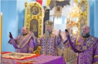 Преосвященнейший Архипастырь совершил Божественную литургию в Неделю 18-ю по Пятидесятнице в кафедральном храме святителя Николая г. Канаш